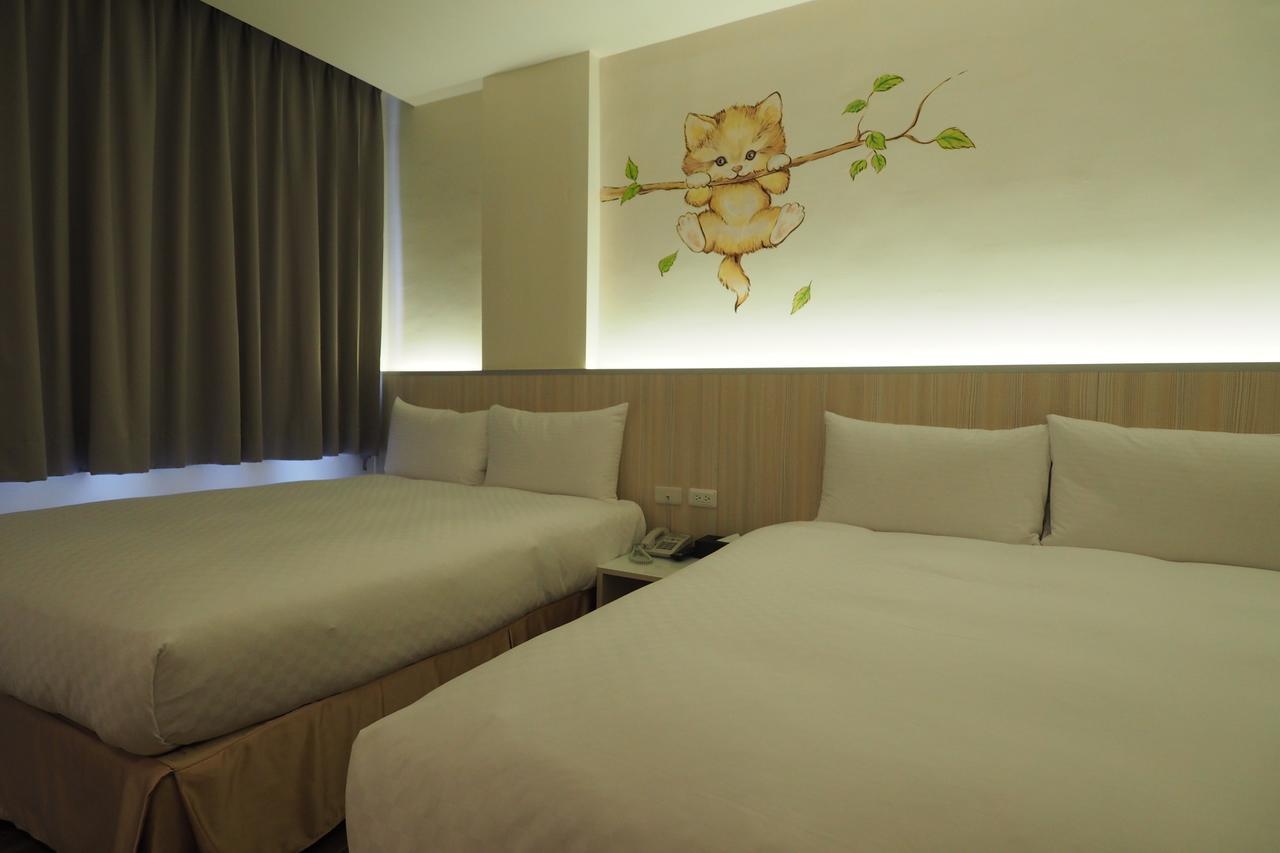 M Hotel Kaohsiung Exterior photo